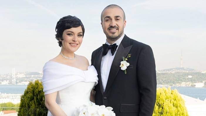 Ünlü oyuncu Ezgi Mola boşanma kararını açıkladı