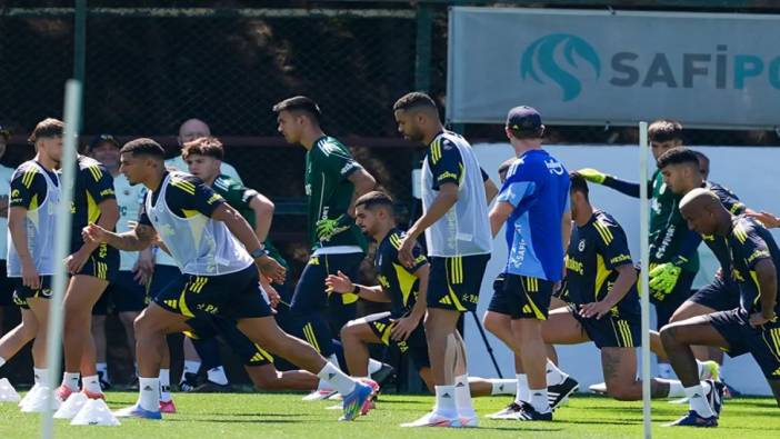 Fenerbahçe'de şok! O yıldız Feyenoord maçı kadrosunda yer almadı