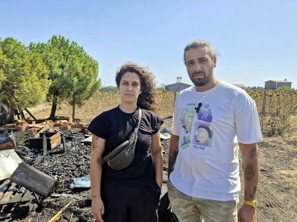 Anız yangınında 150 arı kovanı zarar gördü