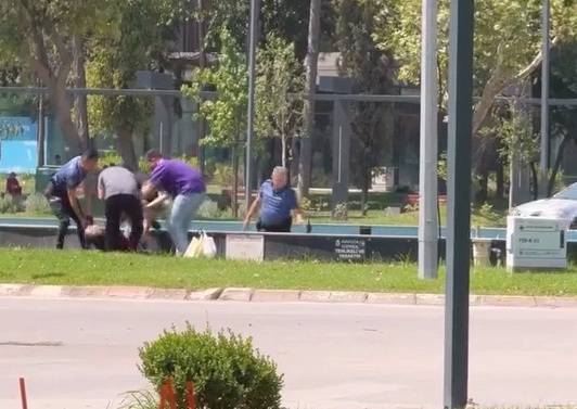 Bursa'da havuzda ölüm kalım anları! İmdadına polis yetişti