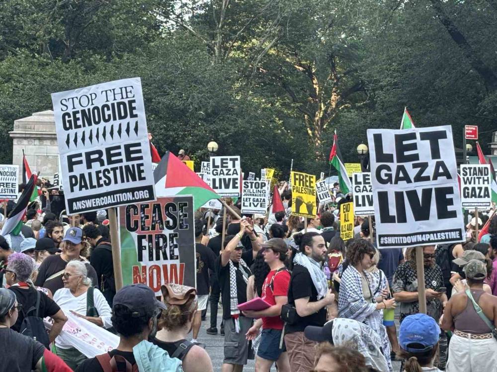 New York’ta İsrail protestosuna dev katılım