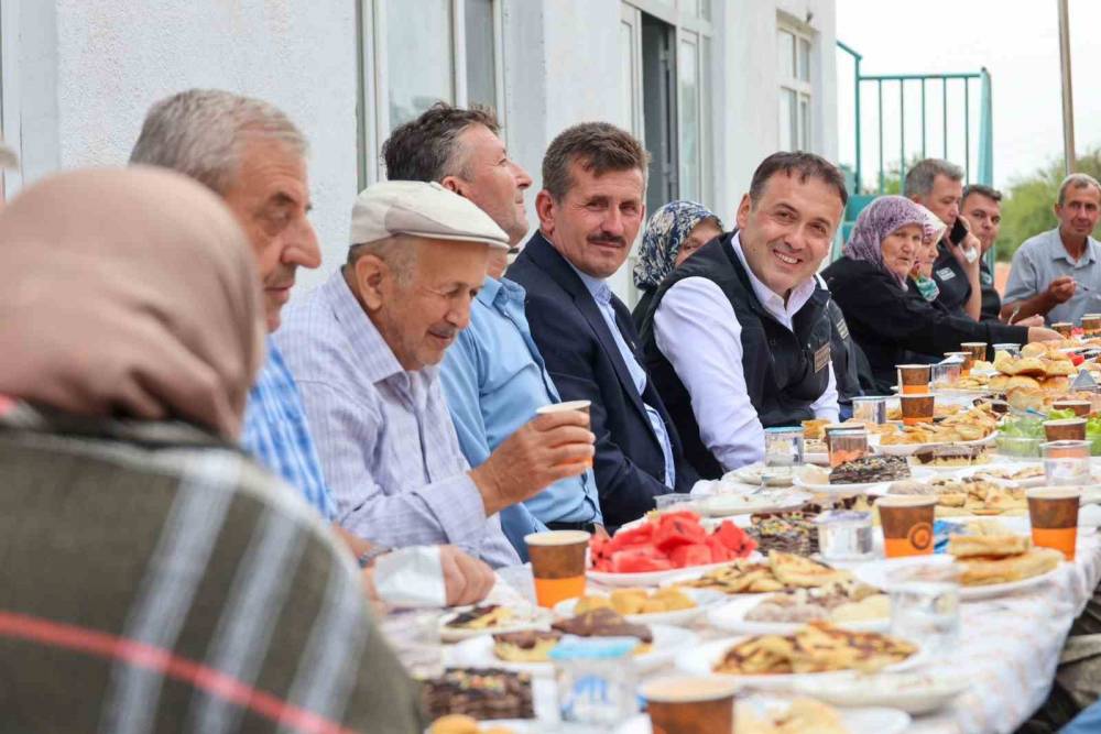 Vali Sözer’den İkizce’ye müjde: Asfalt çalışmaları tamam!