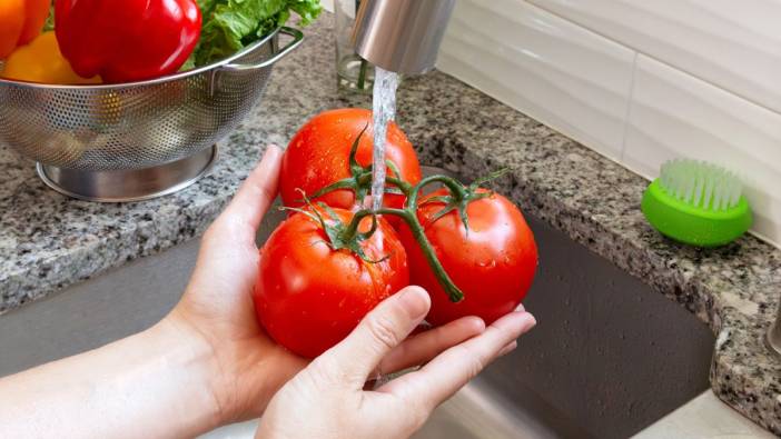 Domates pestisitten arındırarak nasıl yıkanır?