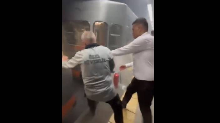 Metroda korku dolu anlar! Dumanlar her tarafı kapladı
