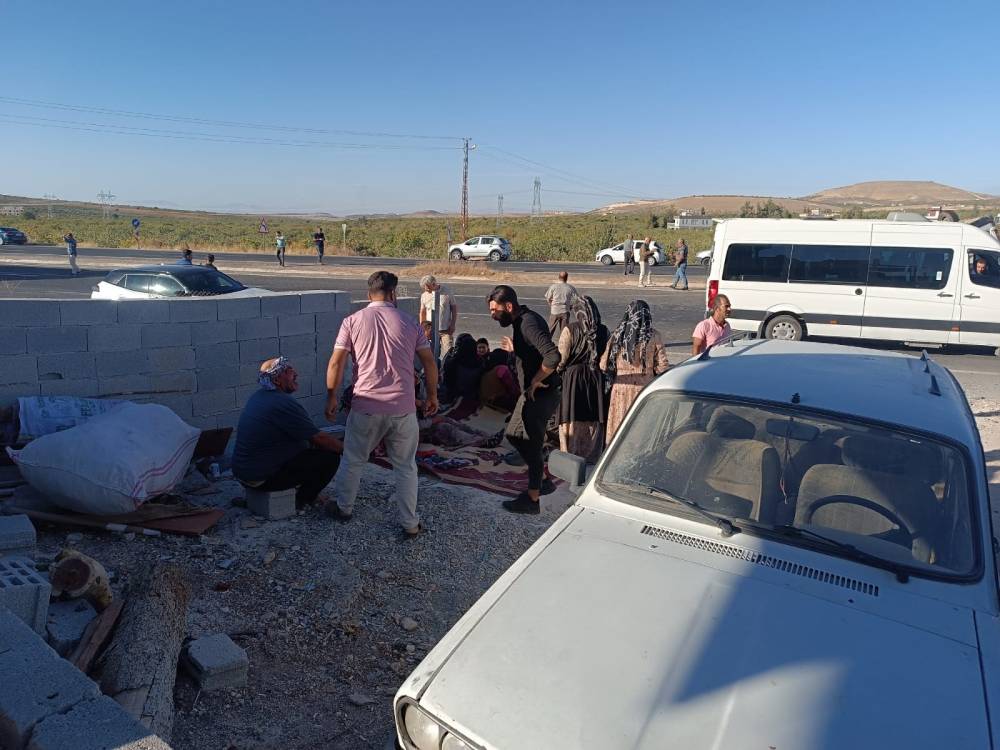 Bozova'da feci kaza! Tütün işçilerini taşıyan minibüs devrildi: 20 yaralı!