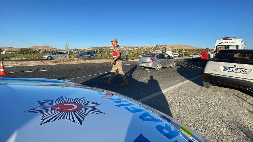 Bozova'da feci kaza! Tütün işçilerini taşıyan minibüs devrildi: 20 yaralı!