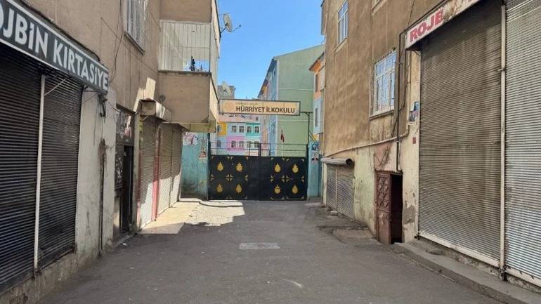 Diyarbakır’da öğretmene veli saldırısı! Şok görüntüler