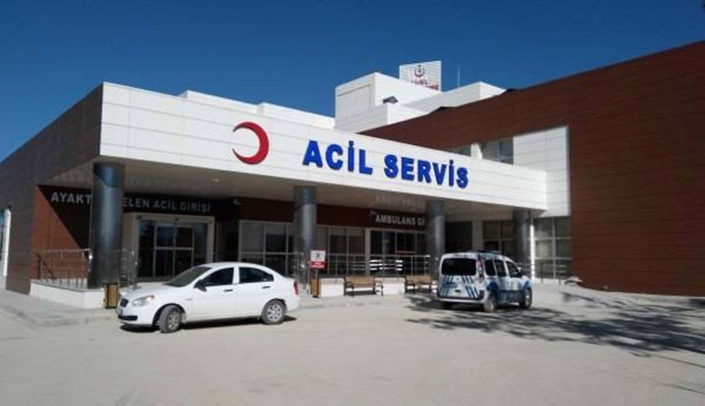 Hastanesi'nde zehirlenme! 78 personel acil servise koştu