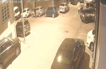 İki hırsız motosikleti böyle çaldı!