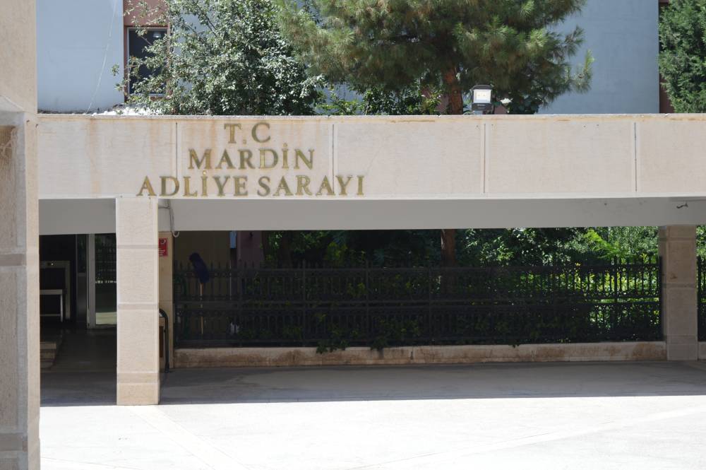 Mardin'de cani eş tutuklandı! Kadın evden dışarı kendini zor atmıştı