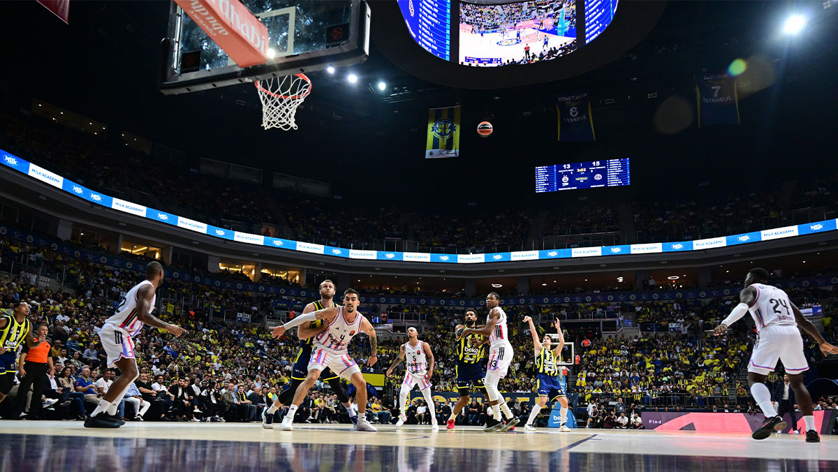 basliksiz-1-0004-aa-20251001-39282418-39282405-fenerbahce-beko-v-paris-basketbol-turkish-airlines-euroleague.jpg